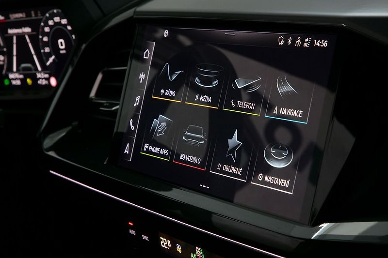 Audi Q4 e-tron 50 220kW Quattro S-Line EdiOne - fotka 21 z 33