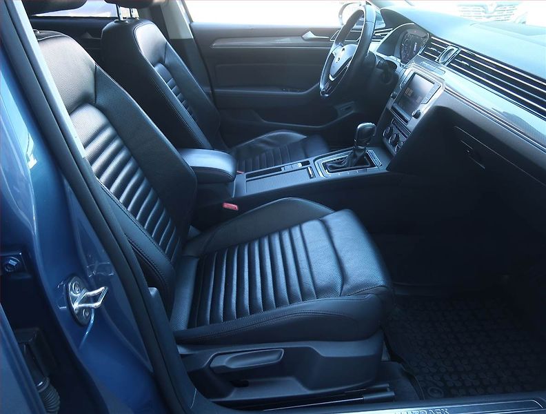 Volkswagen Passat (2016) Alltrack 2.0 BiTDI, 4X4 - fotka 9 z 21