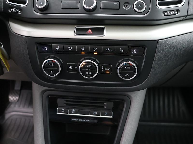 Seat Alhambra 2,0 TDI 103 kW 4DRIVE Panorama - fotka 26 z 38