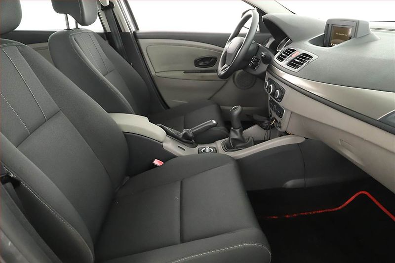 Renault Mégane (2011) 1.6 16V, nová STK - fotka 7 z 11