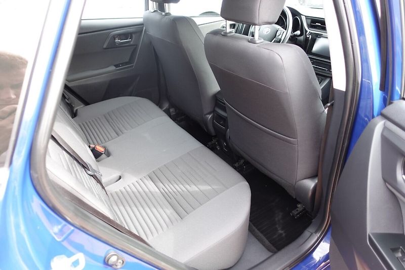 Toyota Auris 1.6VVTi 6M/T BO Active Trend - fotka 13 z 32