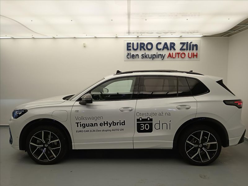 Volkswagen Tiguan 1,5 RLine People 200kW eHybrid - fotka 3 z 20