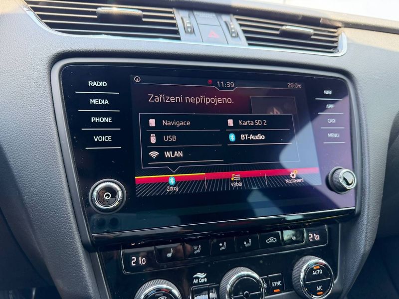 Škoda Octavia combi RS 2,0 TDI 135 kW 6° DSG - fotka 17 z 30