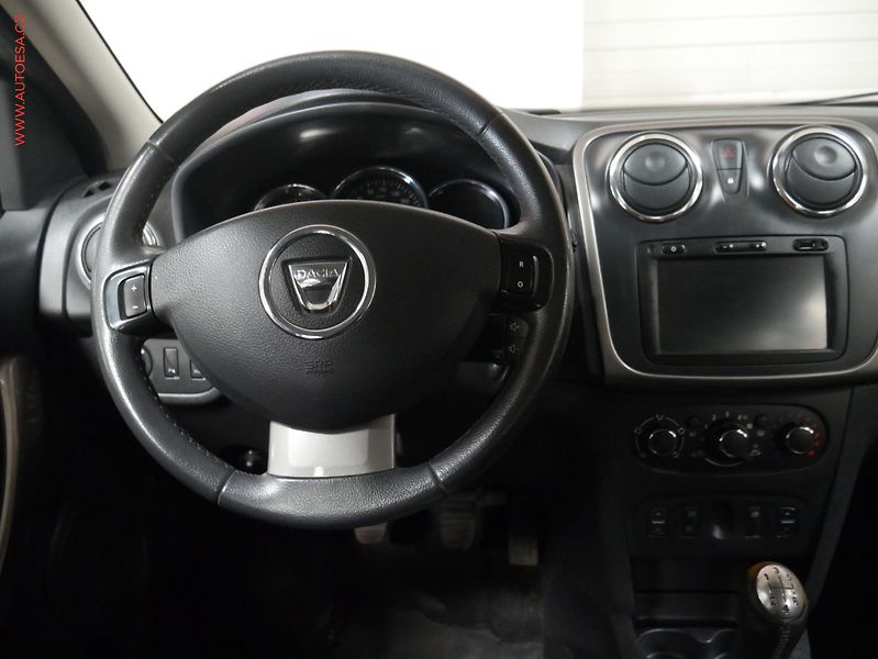 Dacia Sandero (2013) 1.5dCi, AC, tempo - fotka 13 z 21