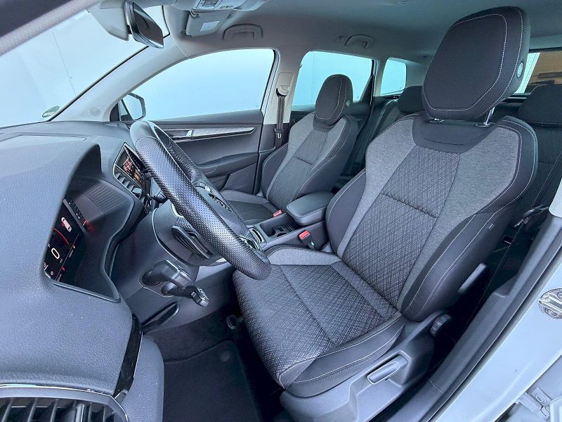 Škoda Karoq (2023) 1.5 TSI 110kW DSG Style - fotka 6 z 35