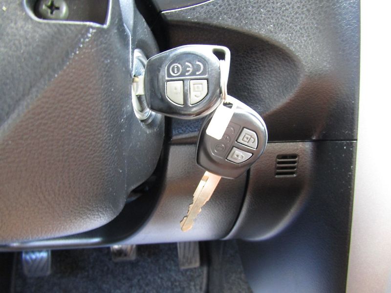 Suzuki Grand Vitara (2006) 1.9 DDiS 95kW  BEZ KOROZE - fotka 32 z 40
