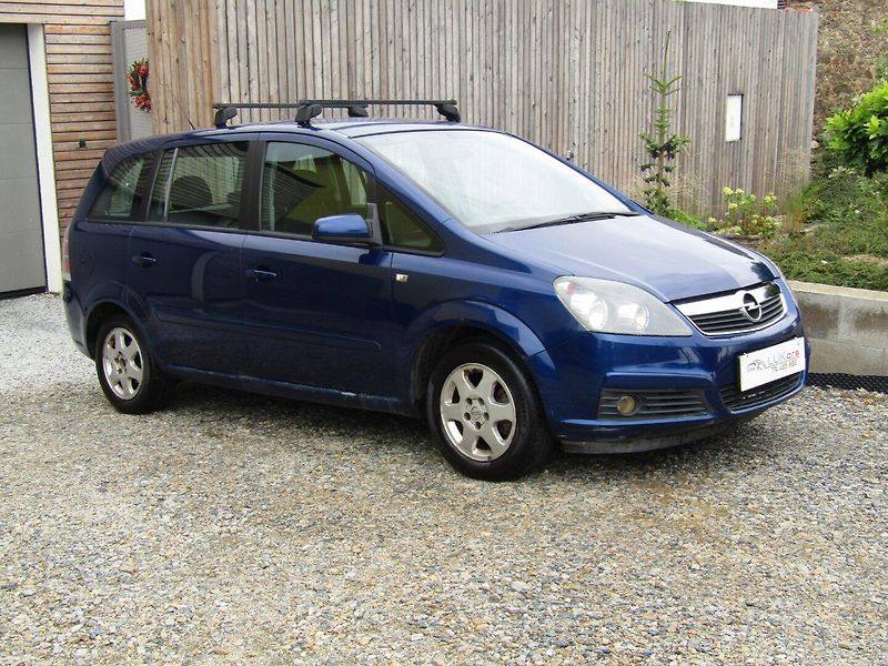 Opel Zafira (2005) 1.6 16V  7 MÍST - fotka 7 z 35
