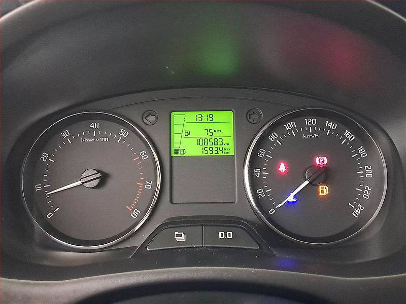Škoda Fabia (2011) Ambition 1.2 TSI, Serv.kniha - fotka 11 z 15