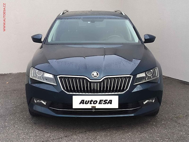 Škoda Superb (2016) 2.0 TDi, Style, bixen, navi - fotka 2 z 21