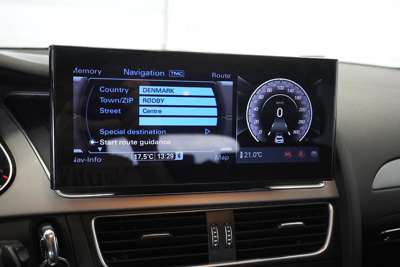 Audi A4 2,0 TDI S-LINE - fotka 18 z 30