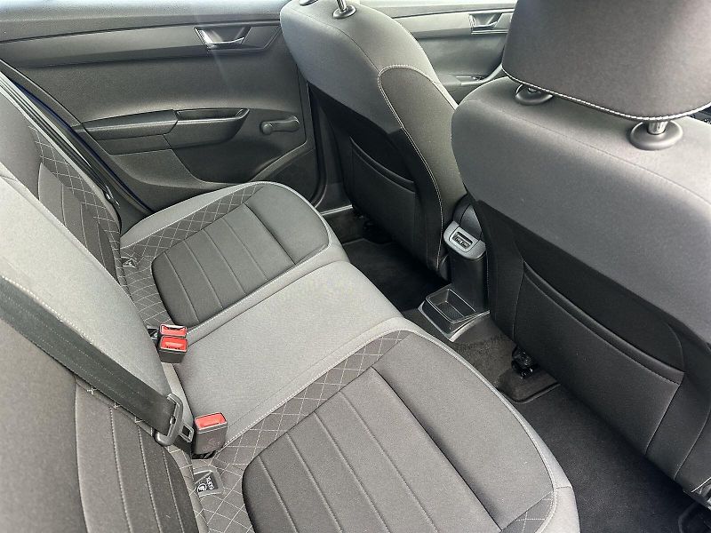 Škoda Fabia (2022) Combi 1.0 TSI Ambition TOP - fotka 10 z 27