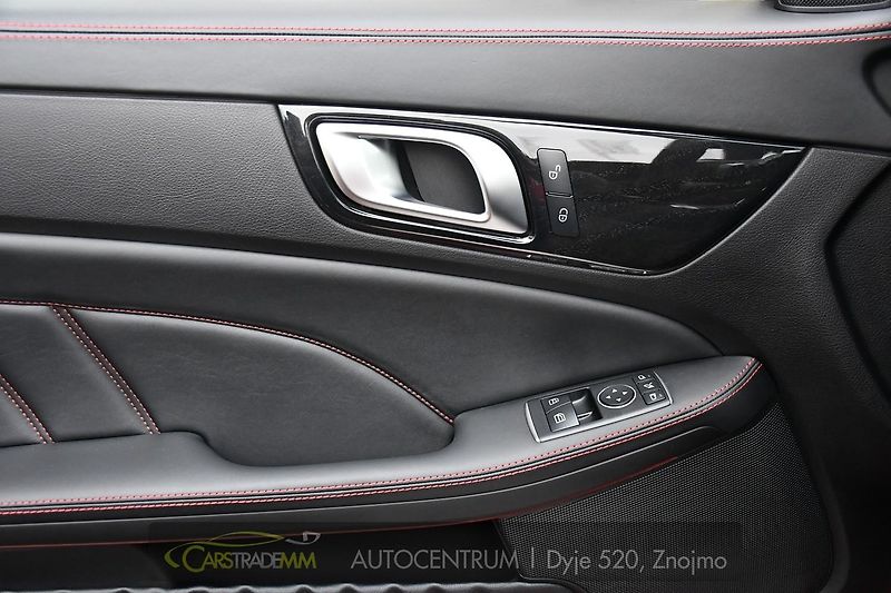 Mercedes-Benz SLC 43 AMG  - fotka 28 z 57