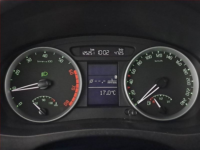 Škoda Fabia (2008) Ambition 1.2 12V, nová STK - fotka 20 z 21
