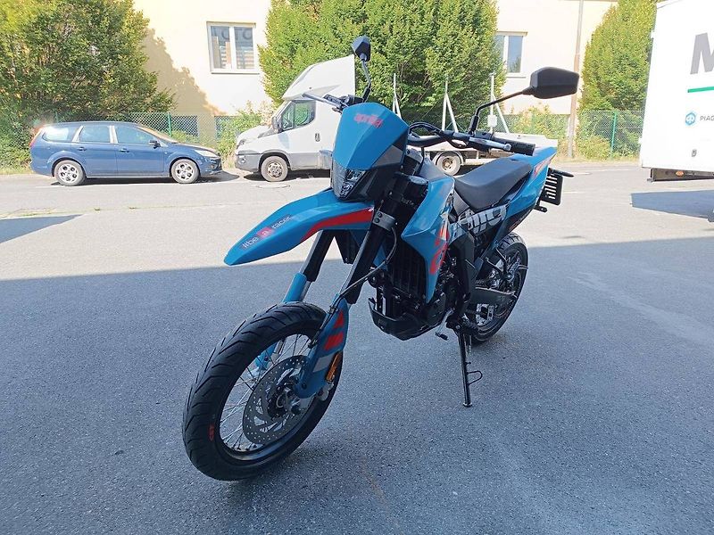 Aprilia SX 125 (2026) Tarantula Blue - fotka 3 z 10