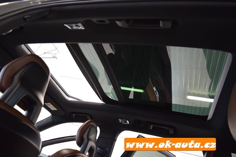Volvo XC90 2.0 B5 AWD 7 MÍST KAMERA 360°  - fotka 22 z 71