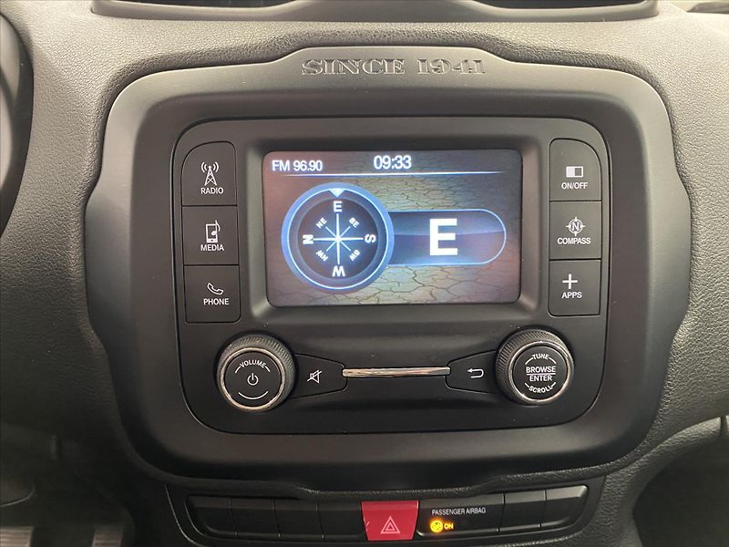 Jeep Renegade 1,6 i 81kW 1.Majitel - fotka 16 z 24