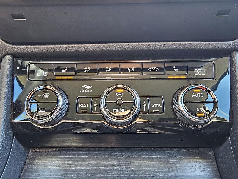 Škoda Superb (2021) 1.5TSI STYLE DSG TAŽNÉ  - fotka 18 z 20