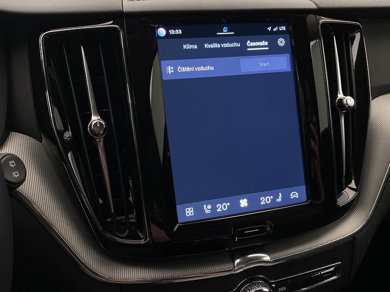 Volvo XC60 B5 AWD DARK PLUS  - fotka 56 z 57