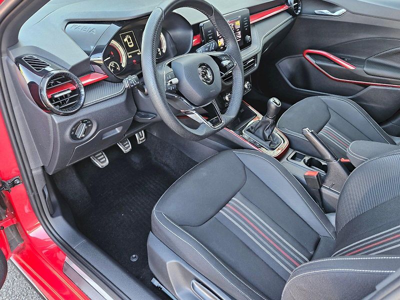 Škoda Fabia (2023) Monte Carlo TSI 70/1.0 M5F - fotka 11 z 27