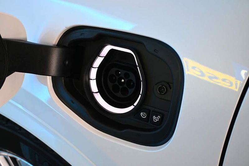 Ford Kuga (2023) 2.5 VIGNALE LED ACC Tažné BO V - fotka 46 z 49