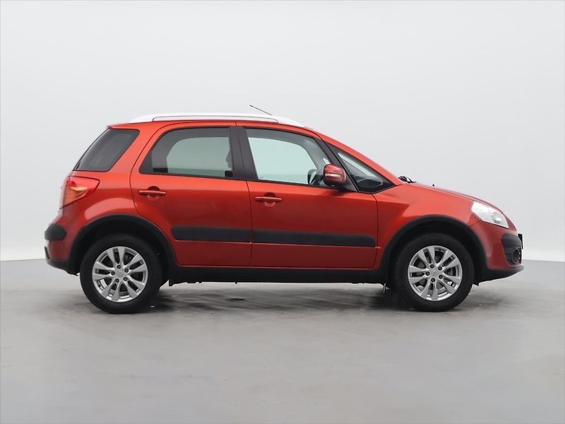 Suzuki SX4 1,6 VVT 88kW Navi 4x4 CZ - fotka 8 z 32