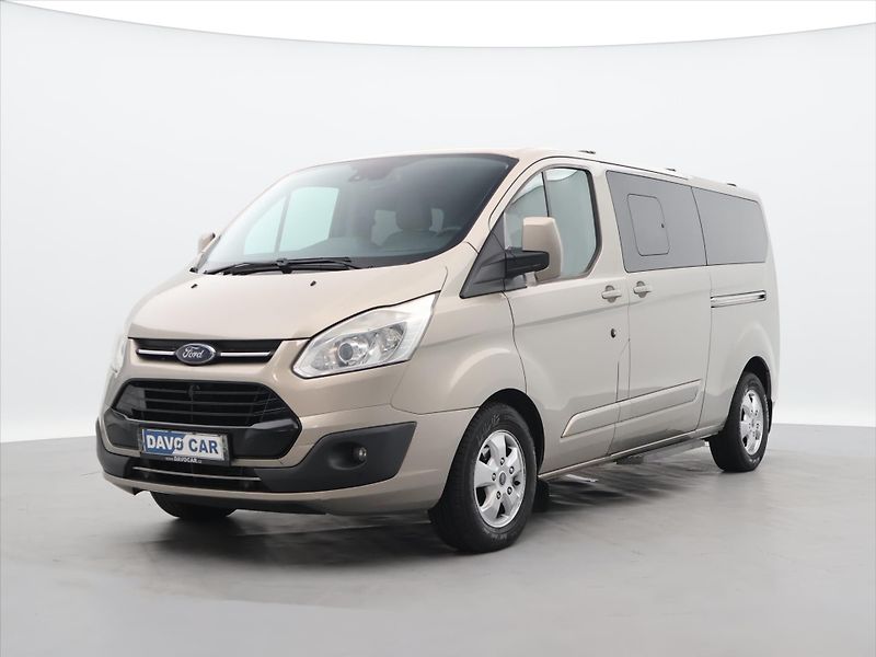 Ford Tourneo Custom 2,0 TDCI 125kW Titanium CZ DPH - fotka 3 z 32