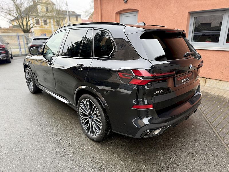 BMW X5 xDrive40d M-PRO Individual AIR - fotka 3 z 50