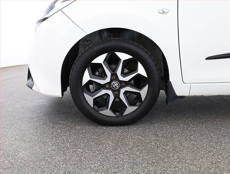 Toyota Aygo (2020) 1.0 VVT-i, Serv.kniha - fotka 16 z 16