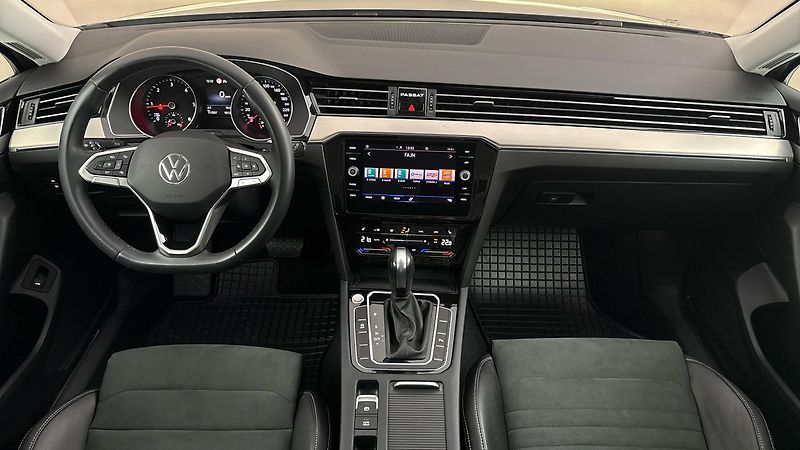 Volkswagen Passat 2.0 TDI DSG Elegance Variant - fotka 8 z 27