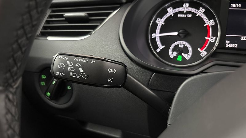 Škoda Octavia 1.5 TSI G-Tec DSG Ambition Com - fotka 14 z 23