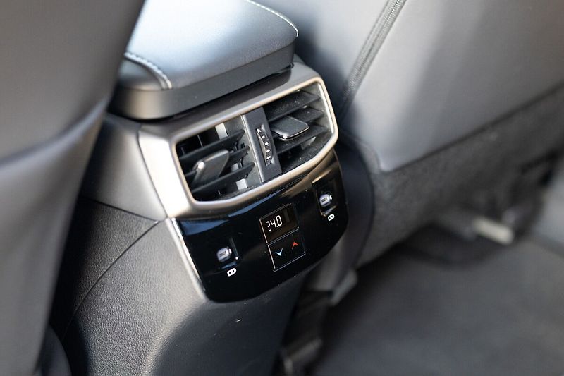 Lexus RX 450h plus 450H+ 2,5 PHEV EXECUTIVE PLUS - fotka 23 z 29