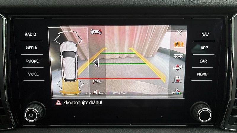 Škoda Kodiaq 2.0 TDI DSG 4x4 Style - fotka 12 z 29