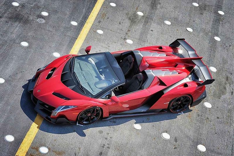 Lamborghini Aventador.