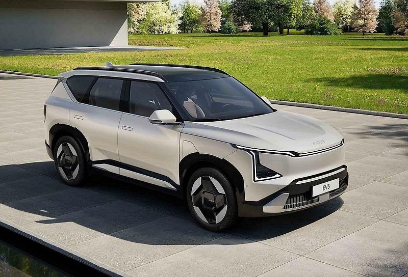 Zásadní novinkou je hatchback K4.