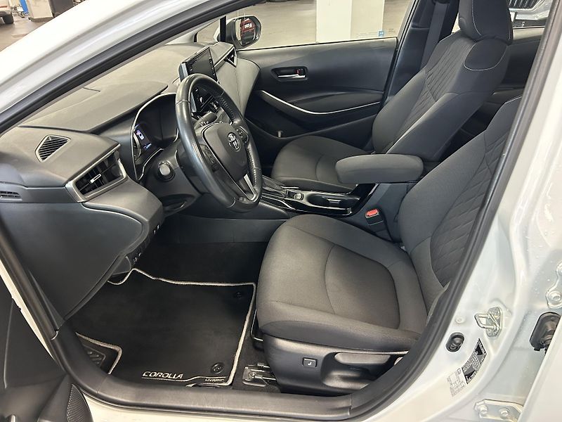 Toyota Corolla (2023) 1.8 Hybrid AT LED Kamera - fotka 5 z 26