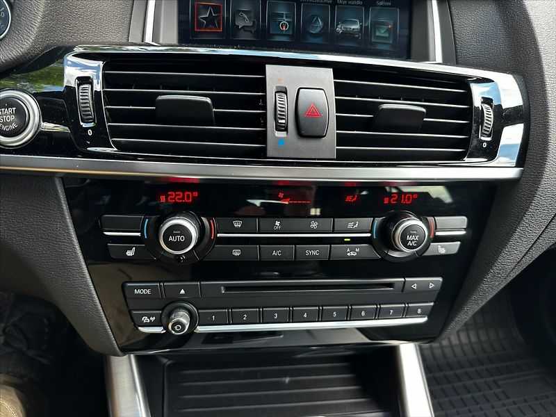 BMW X3 2,0 D 140kW-M PAKET-xDRIVE - fotka 25 z 39