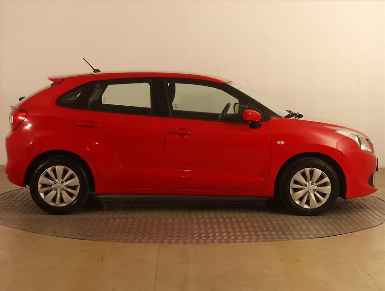 Suzuki Baleno (2017) 1.2 DualJet, Serv.kniha - fotka 6 z 16