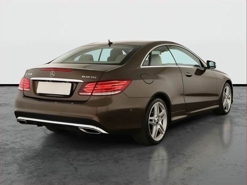 Mercedes-Benz Třídy E (2013) E 350 BlueTEC, Automat, Kůže - fotka 5 z 18