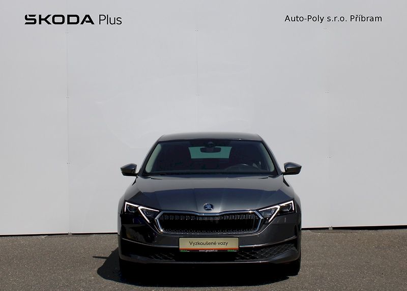 Škoda Octavia (2024) Top Selection 1.5TSI / 110kW 7 - fotka 4 z 23