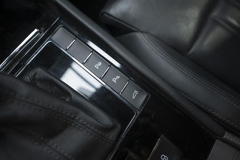 Škoda Superb 2.0 TDI 110 kW L&K - fotka 17 z 36