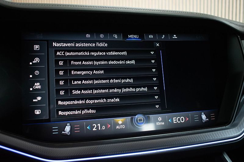 Volkswagen Touareg 3.0TDI R-LINE*TAŽNÉ*WEBASTO*ČR - fotka 27 z 49