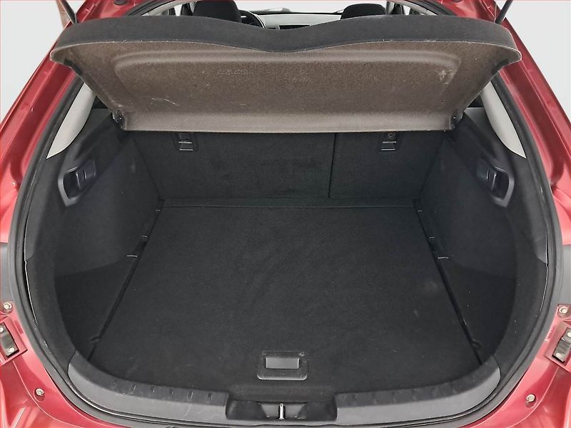 Mitsubishi Lancer (2009) 1.8 i, nová STK, zamluveno - fotka 13 z 17