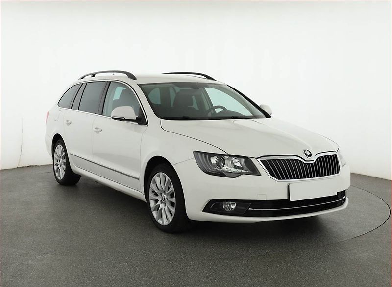 Škoda Superb (2014) 2.0 TDI, Serv.kniha, Navi - fotografie inzerátu