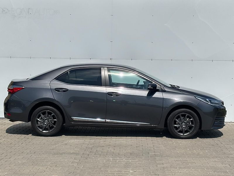 Toyota Corolla 1.6 VVT-i Active Trend Led - fotka 8 z 28