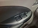 Mitsubishi Grandis (2005) 2.4, 6 míst, po STK, Tažné - náhled 16