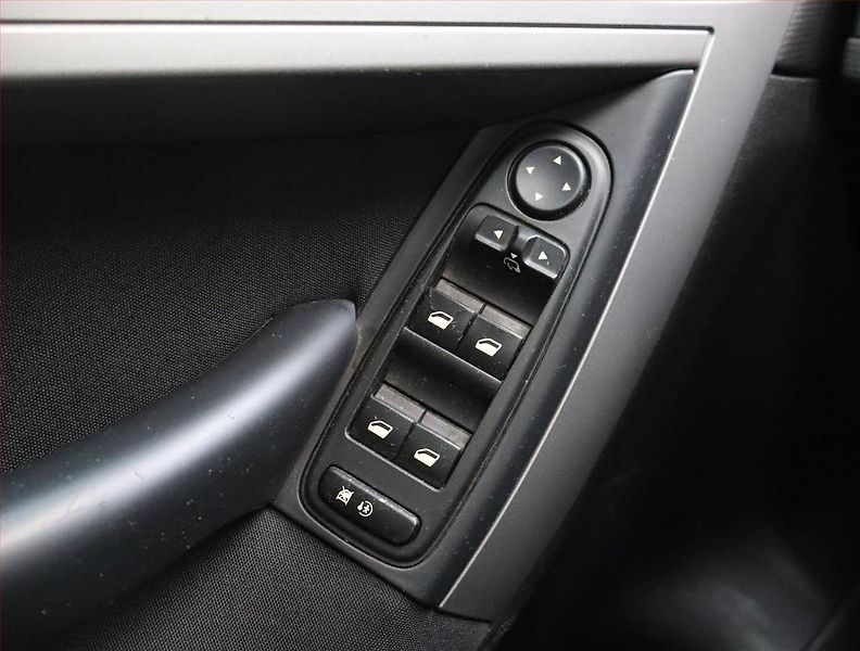 Citroën C4 Picasso (2011) 2.0 HDI, 7 míst, Tempomat - fotka 13 z 19