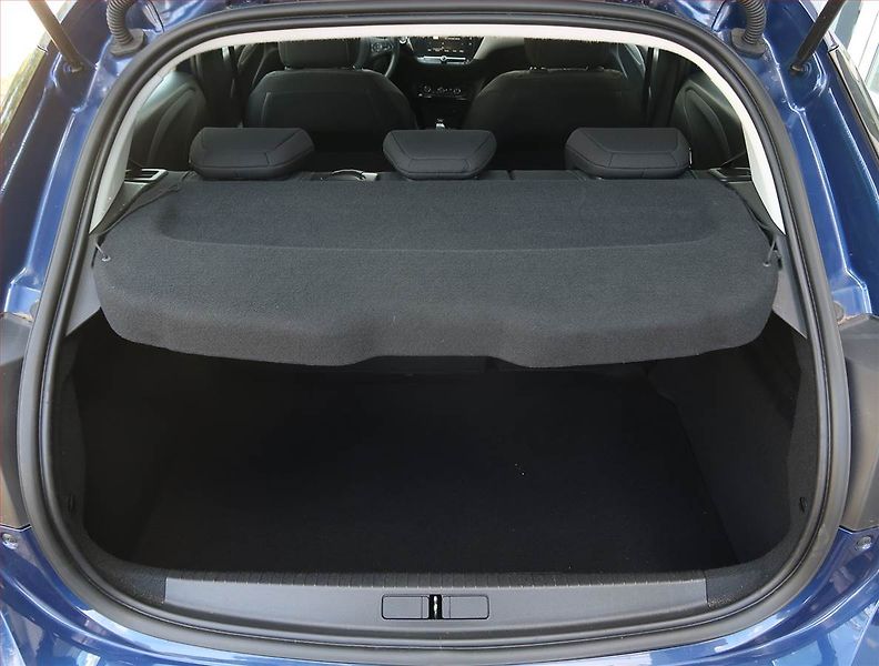 Opel Corsa (2021) Edition 50 kWh, SoH 91% - fotka 14 z 19