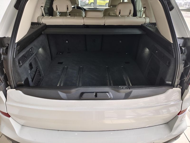 BMW X5 (2021) M50i 390kW xDrive - fotka 7 z 30
