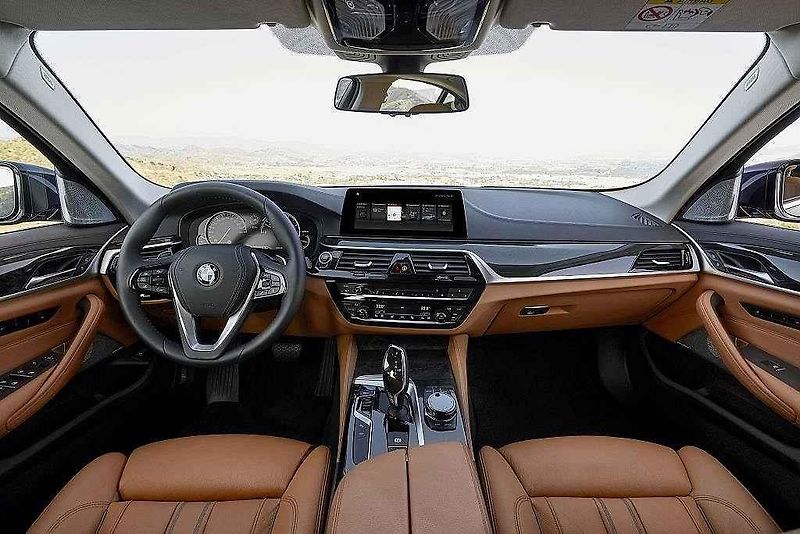 BMW řady 5.
