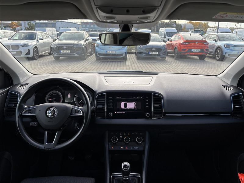 Škoda Karoq 2,0 TDI 110kW Style 4x4 - fotka 20 z 48